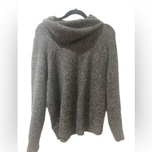 Tahari Women’s Charcoal Cowl Turtleneck Sweater Size Small